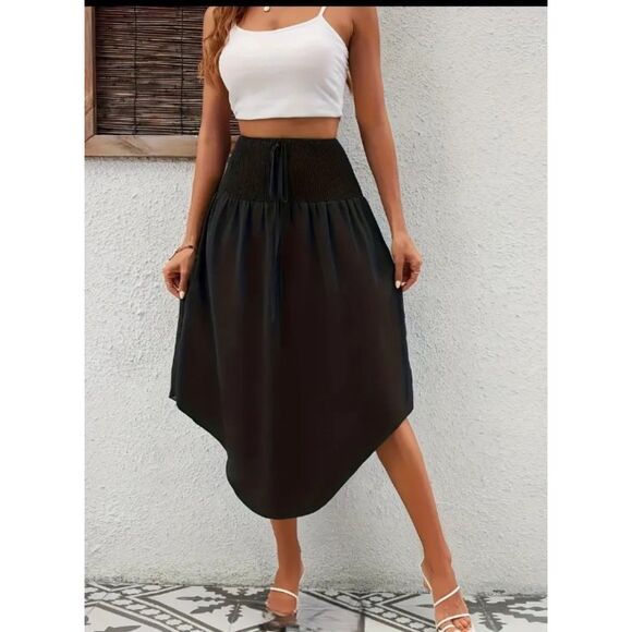 Black Elastic Waist Asymmetrical Skirt / Size Large / Gypsy - Picture 3 of 8